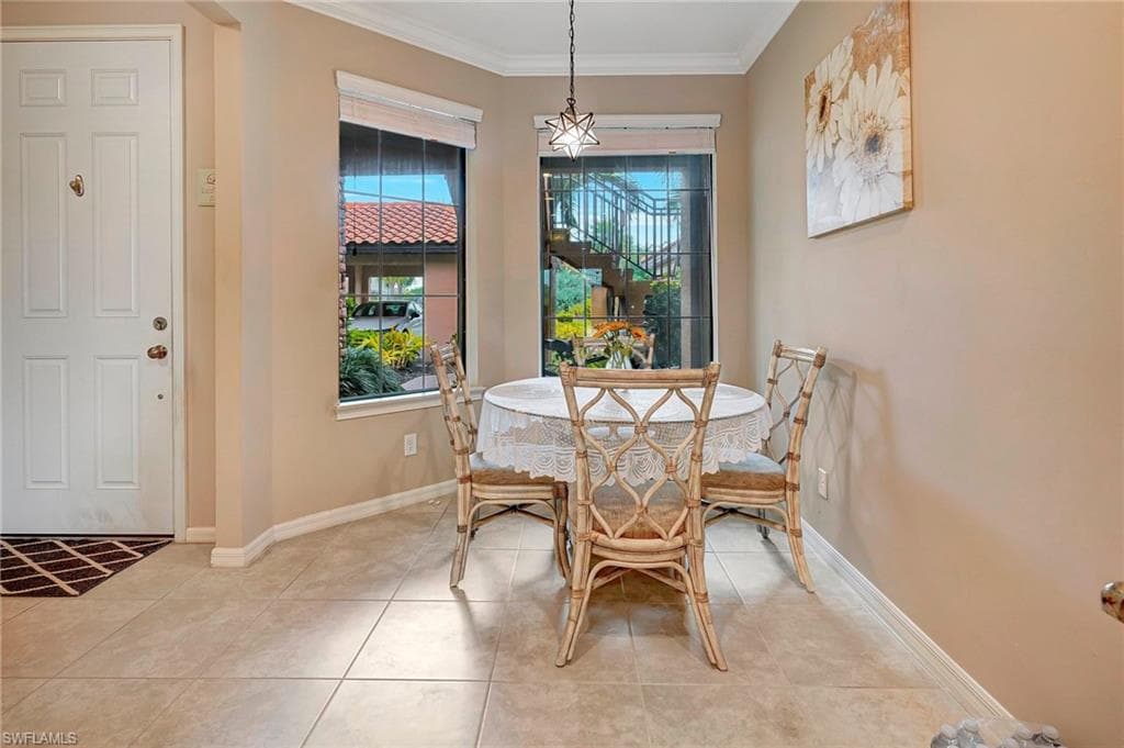 9440 Benvenuto Ct 102, Naples, FL 34119-6