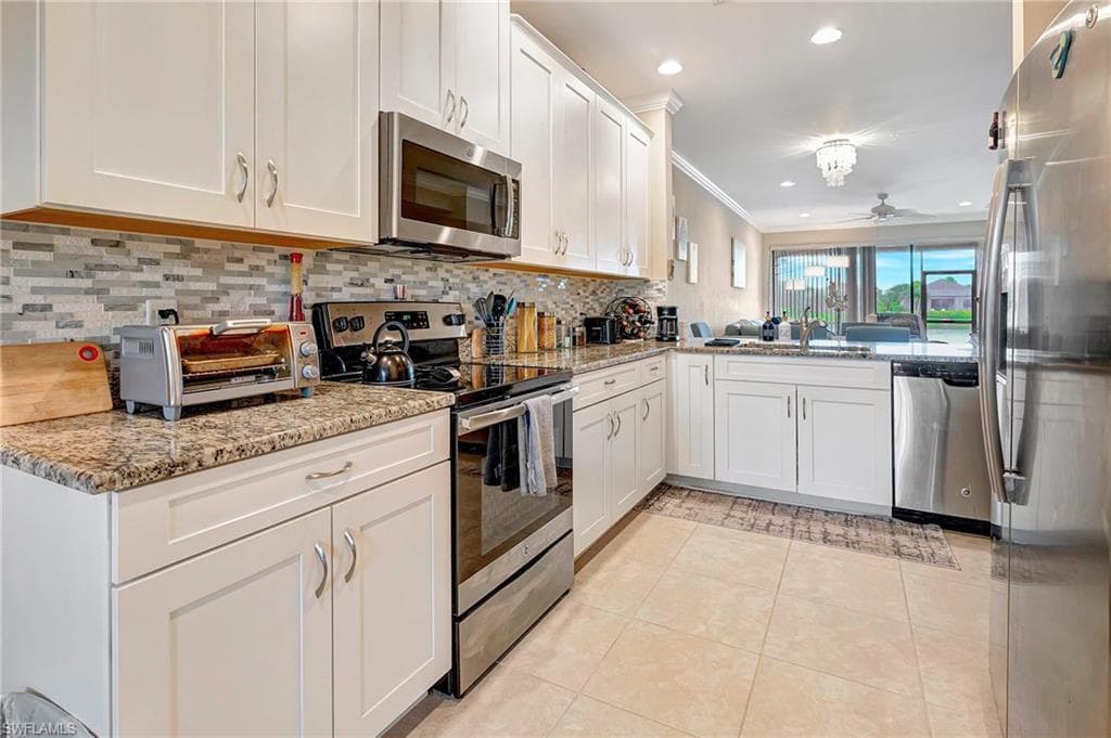 9440 Benvenuto Ct 102, Naples, FL 34119-7