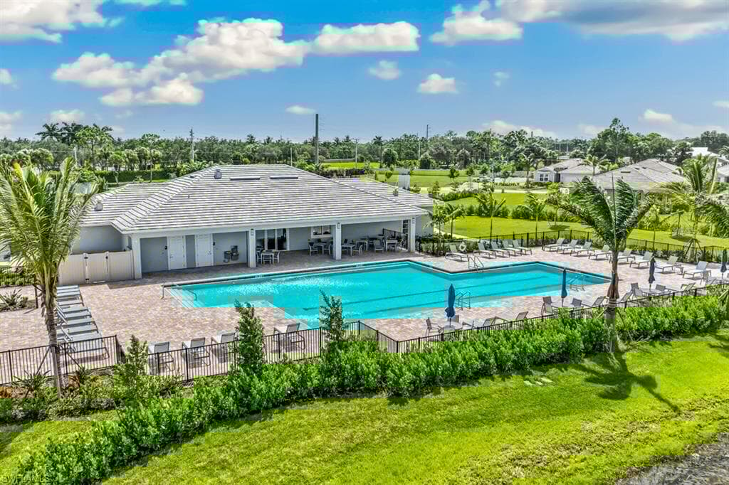 343 Grace Bay Ln, Naples, FL 34114-28