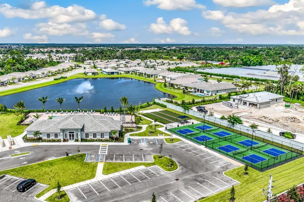343 Grace Bay Ln, Naples, FL 34114-31