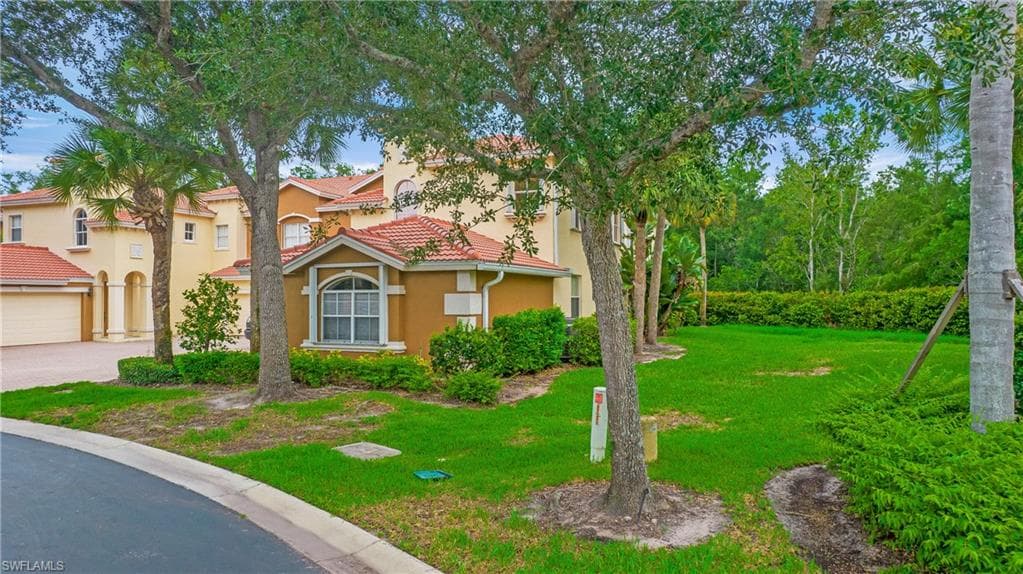 7231 Bergamo Way 202, Fort Myers, FL 33966-43