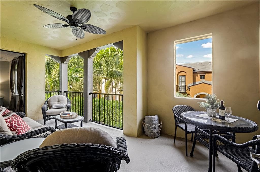 8949 Malibu St 302, Naples, FL 34113-17