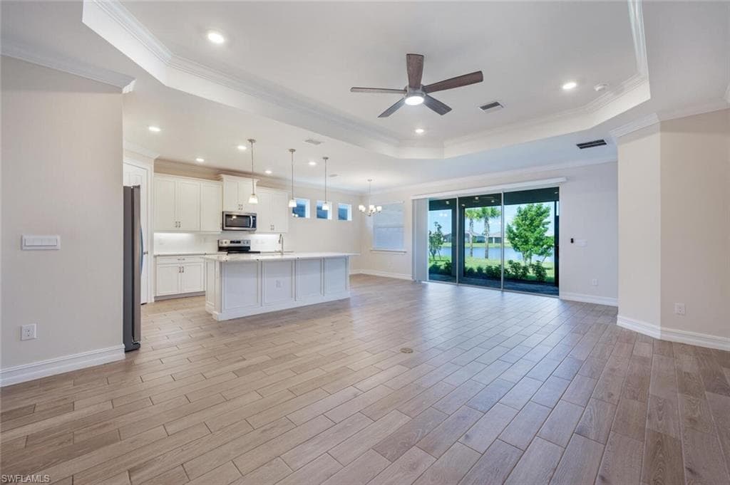 28136 Captiva Shell Loop, Bonita Springs, FL 34135-5
