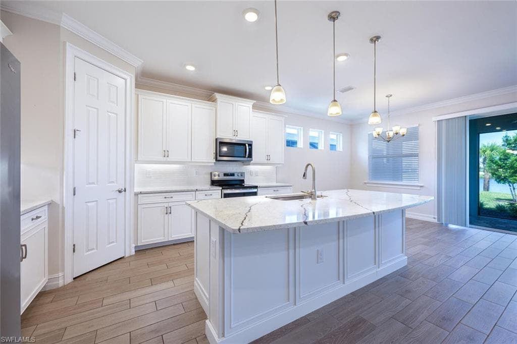 28136 Captiva Shell Loop, Bonita Springs, FL 34135-6