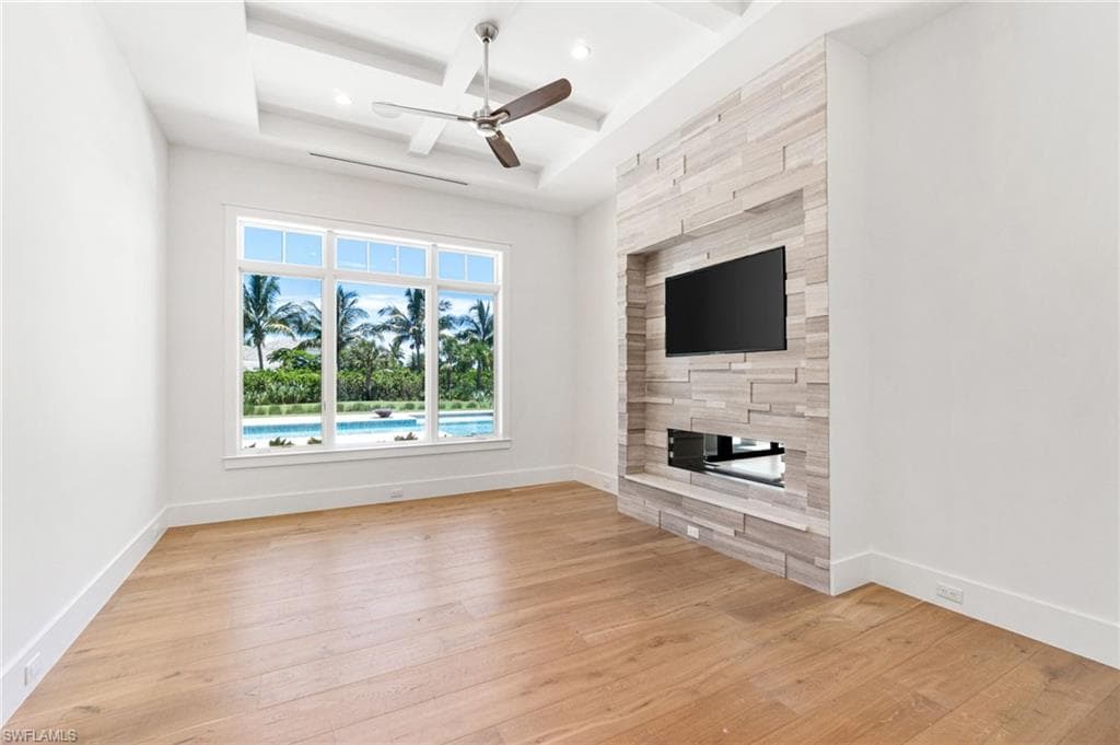 171 North St, Naples, FL 34108-16