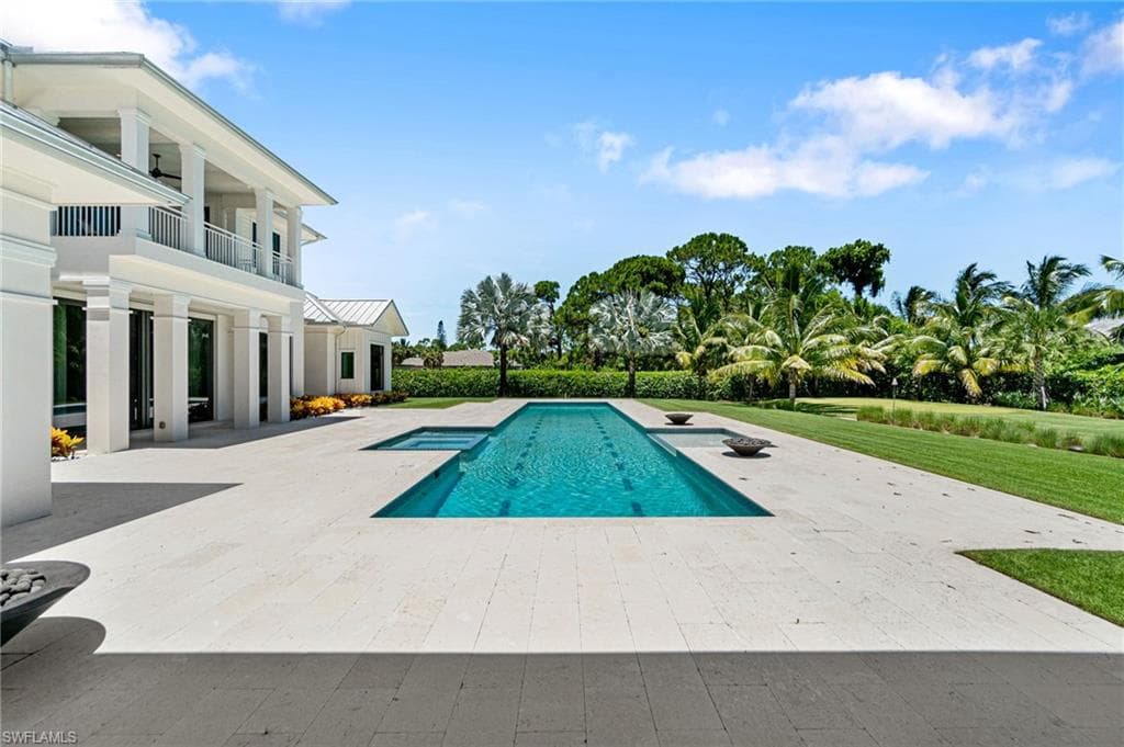 171 North St, Naples, FL 34108-35