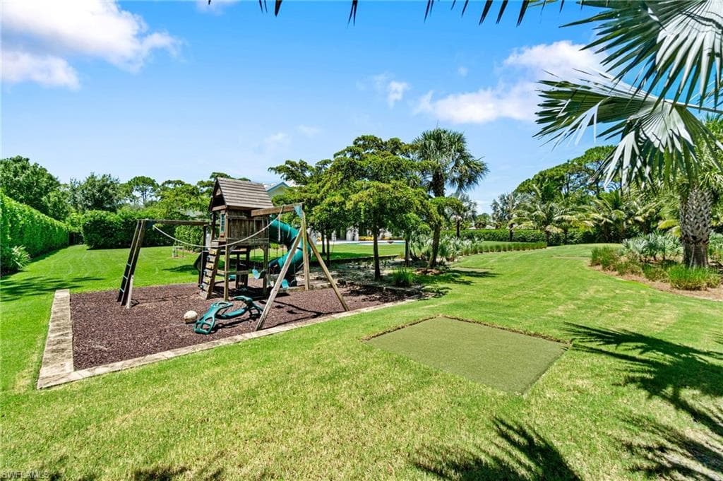 171 North St, Naples, FL 34108-41
