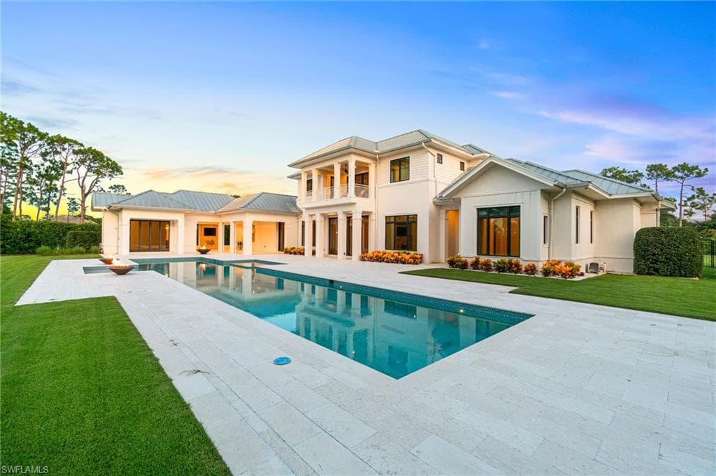 171 North St, Naples, FL 34108-4