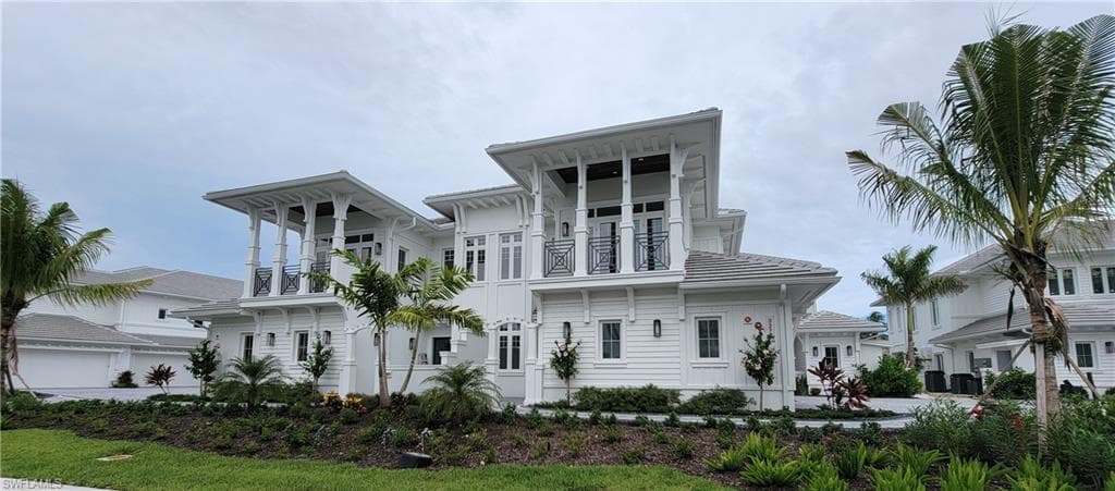 3279 Dorado Ln 202, Naples, FL 34114-25