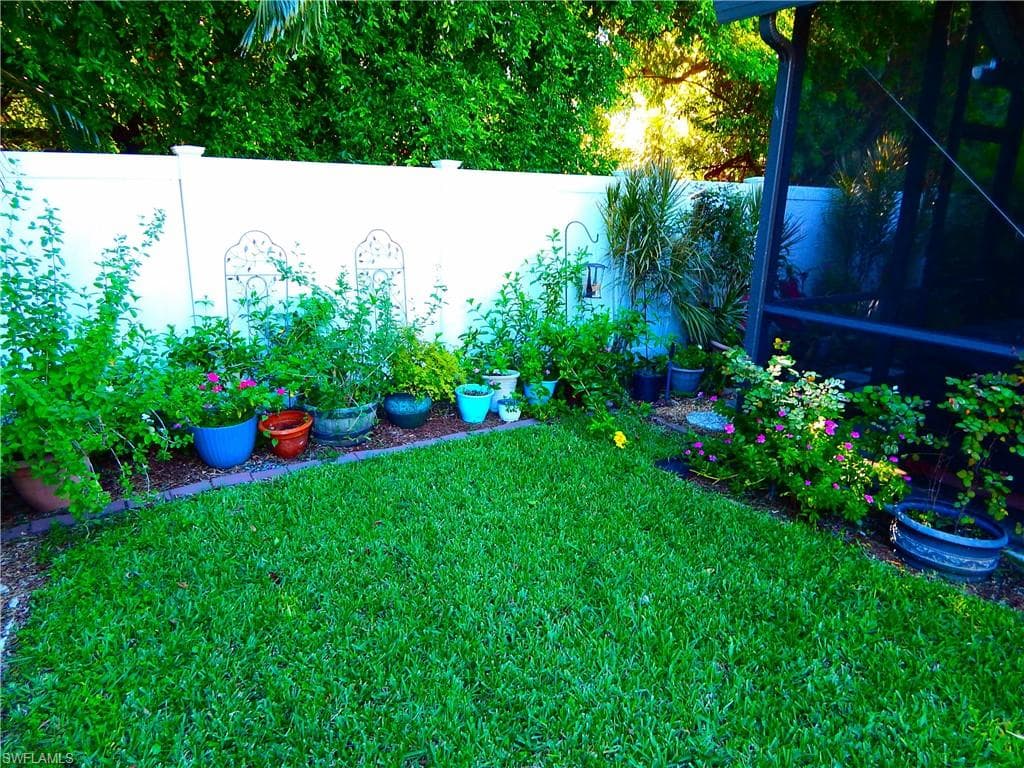 764 92nd Ave N, Naples, FL 34108-22