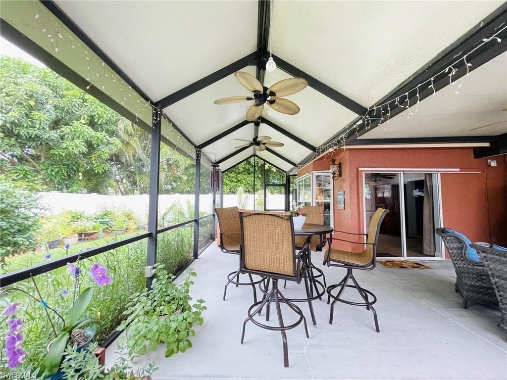 764 92nd Ave N, Naples, FL 34108-24
