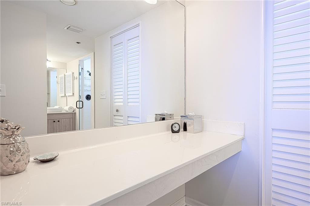 5550 Heron Point Dr 1503, Naples, FL 34108-21