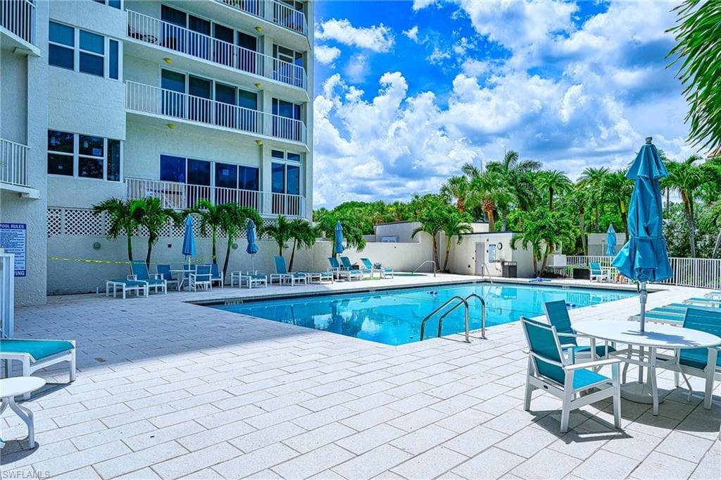 5550 Heron Point Dr 1503, Naples, FL 34108-31
