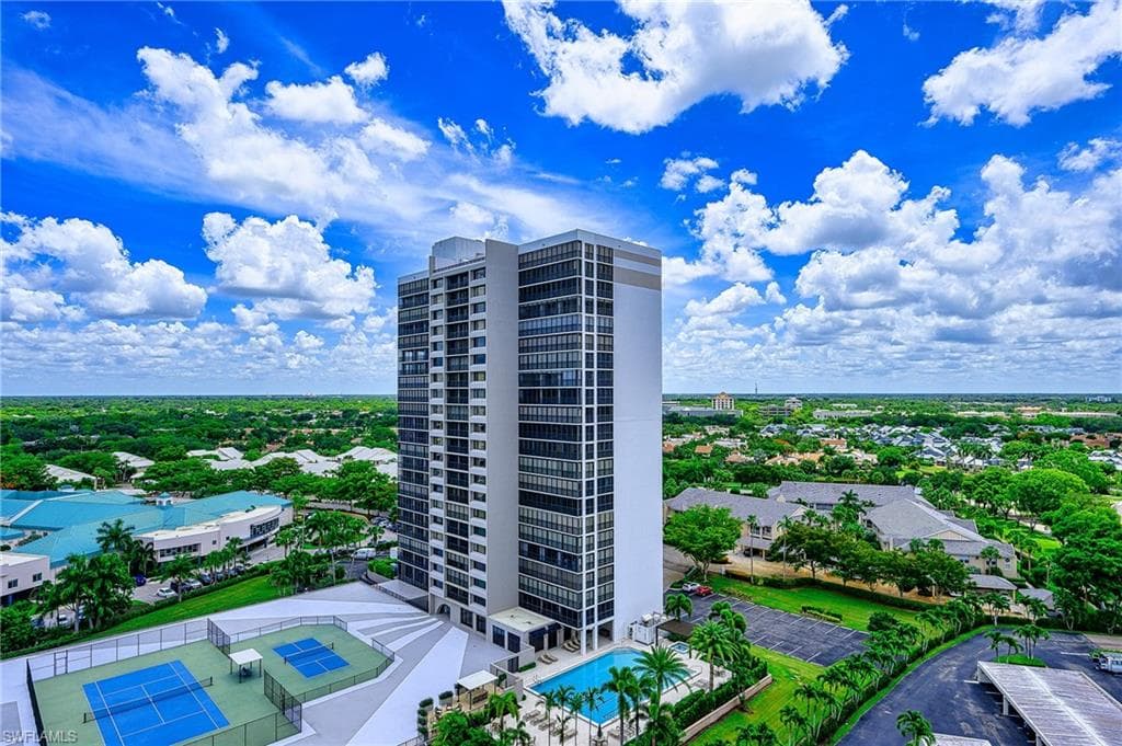 5550 Heron Point Dr 1503, Naples, FL 34108-32