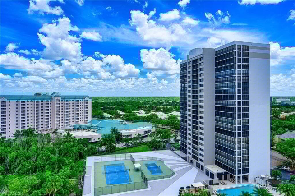 5550 Heron Point Dr 1503, Naples, FL 34108-33