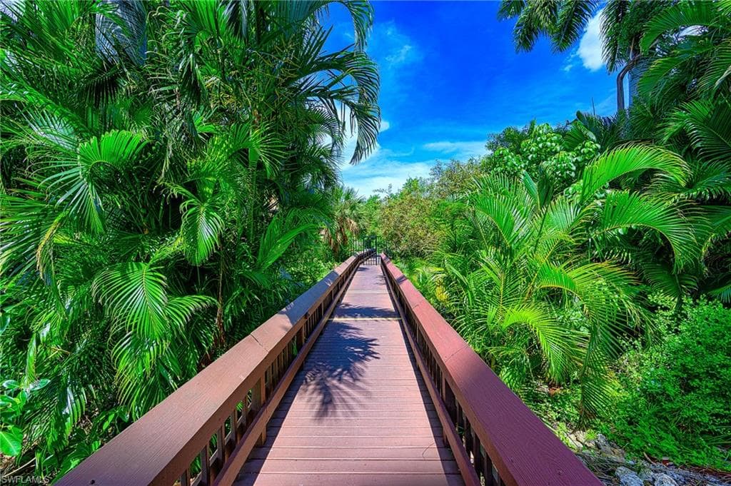 5550 Heron Point Dr 1503, Naples, FL 34108-34