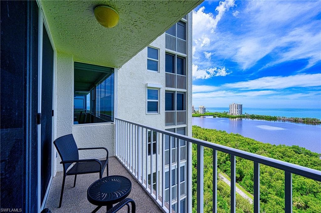 5550 Heron Point Dr 1503, Naples, FL 34108-6