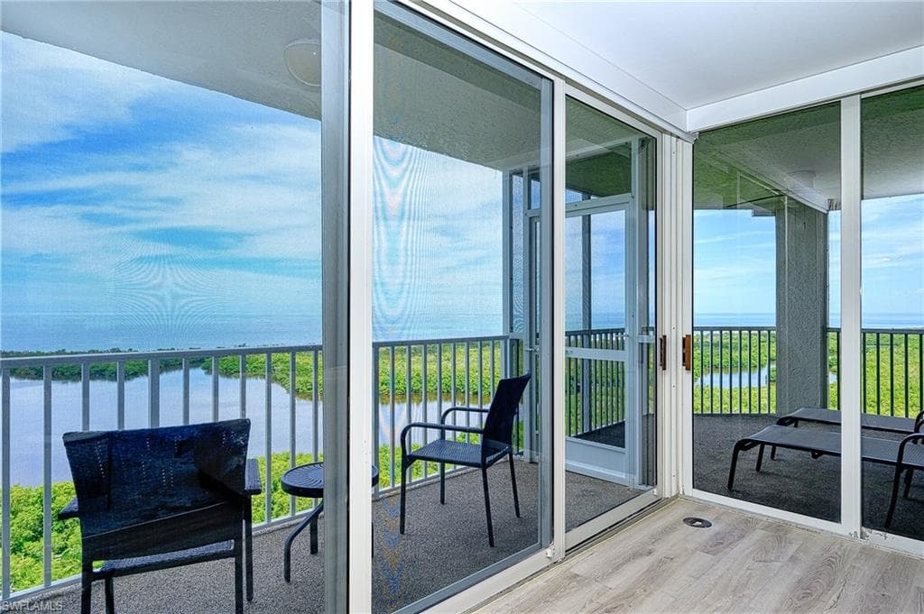 5550 Heron Point Dr 1503, Naples, FL 34108-7