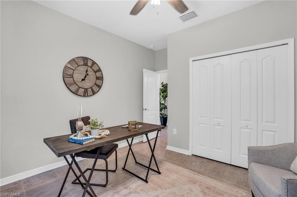9403 Foxglove Ln, Naples, FL 34120-20
