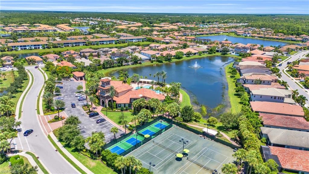 9403 Foxglove Ln, Naples, FL 34120-43
