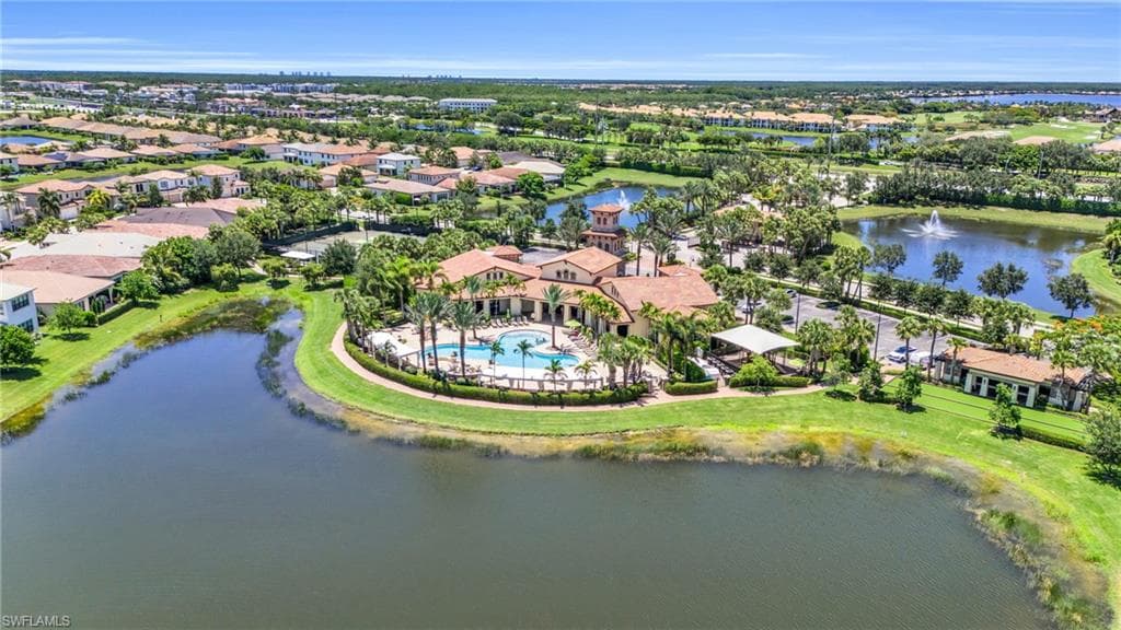 9403 Foxglove Ln, Naples, FL 34120-45