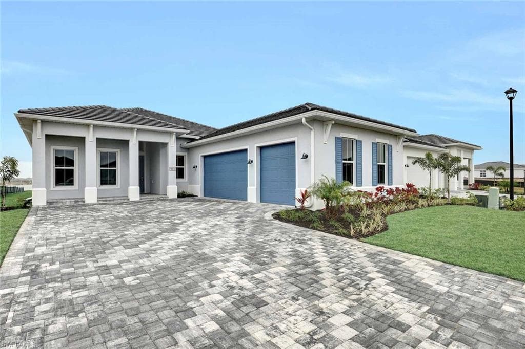 9073 Wisteria Way, Naples, FL 34114-18
