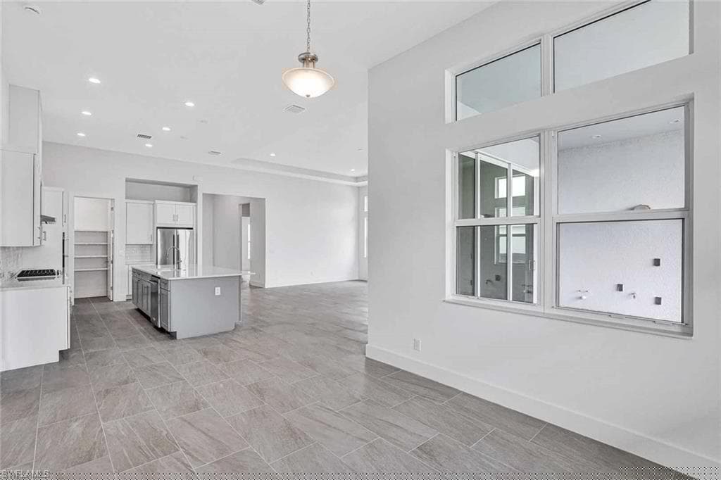 9073 Wisteria Way, Naples, FL 34114-7