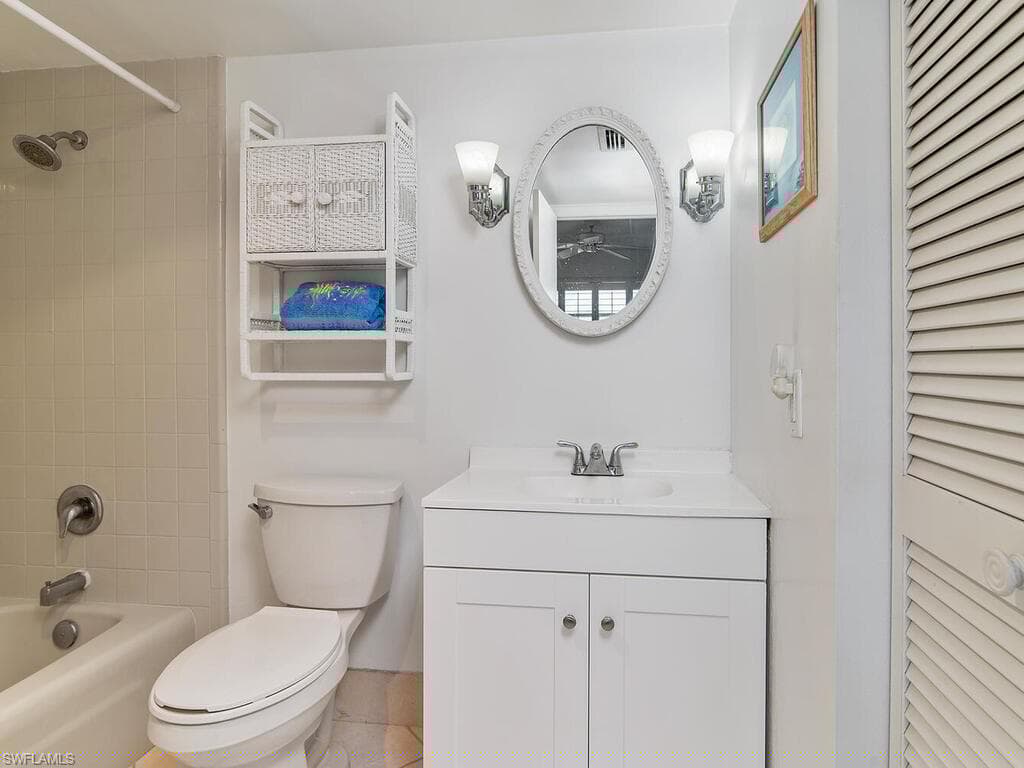 1202 Edington Pl B401, Marco Island, FL 34145-21
