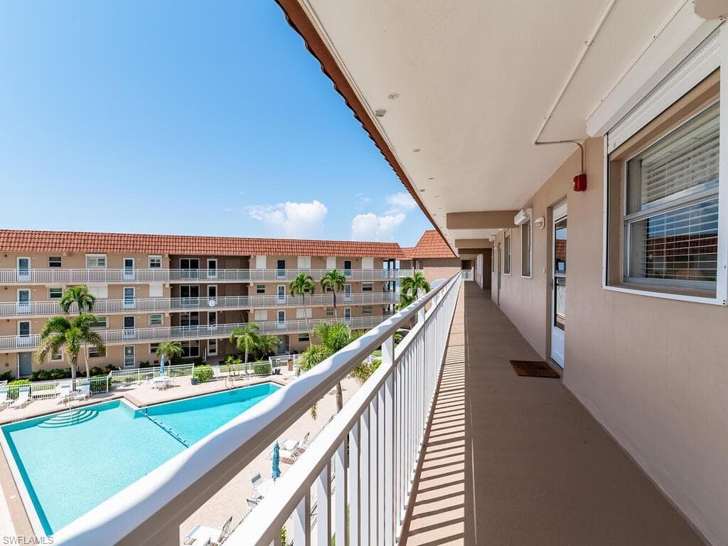 1202 Edington Pl B401, Marco Island, FL 34145-25