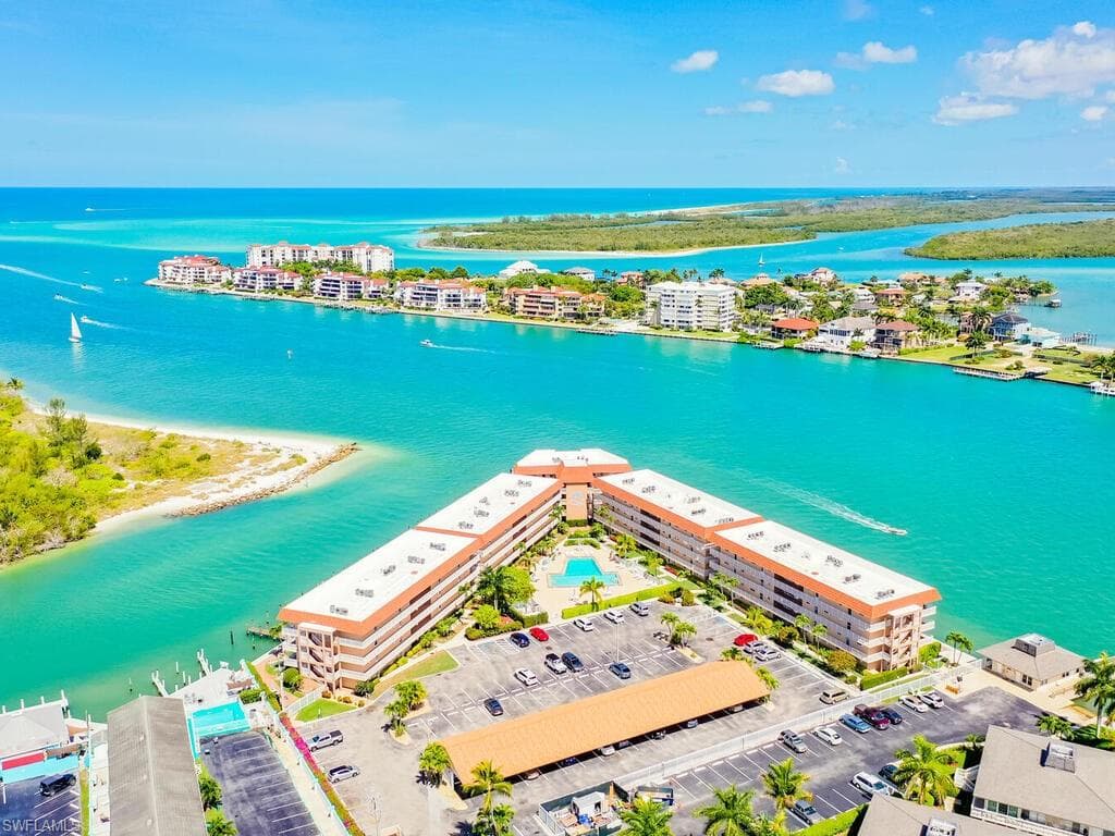 1202 Edington Pl B401, Marco Island, FL 34145-4
