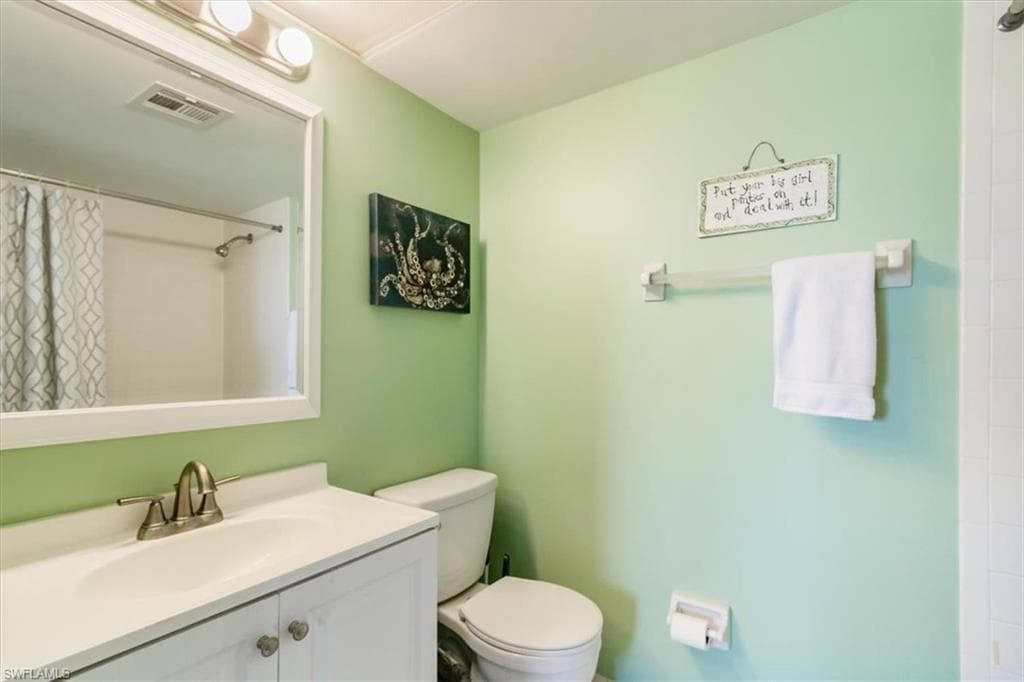 190 Pebble Beach Blvd 204, Naples, FL 34113-12