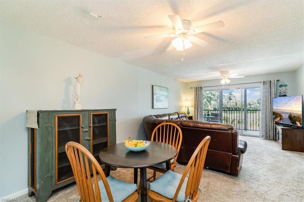 190 Pebble Beach Blvd 204, Naples, FL 34113-4