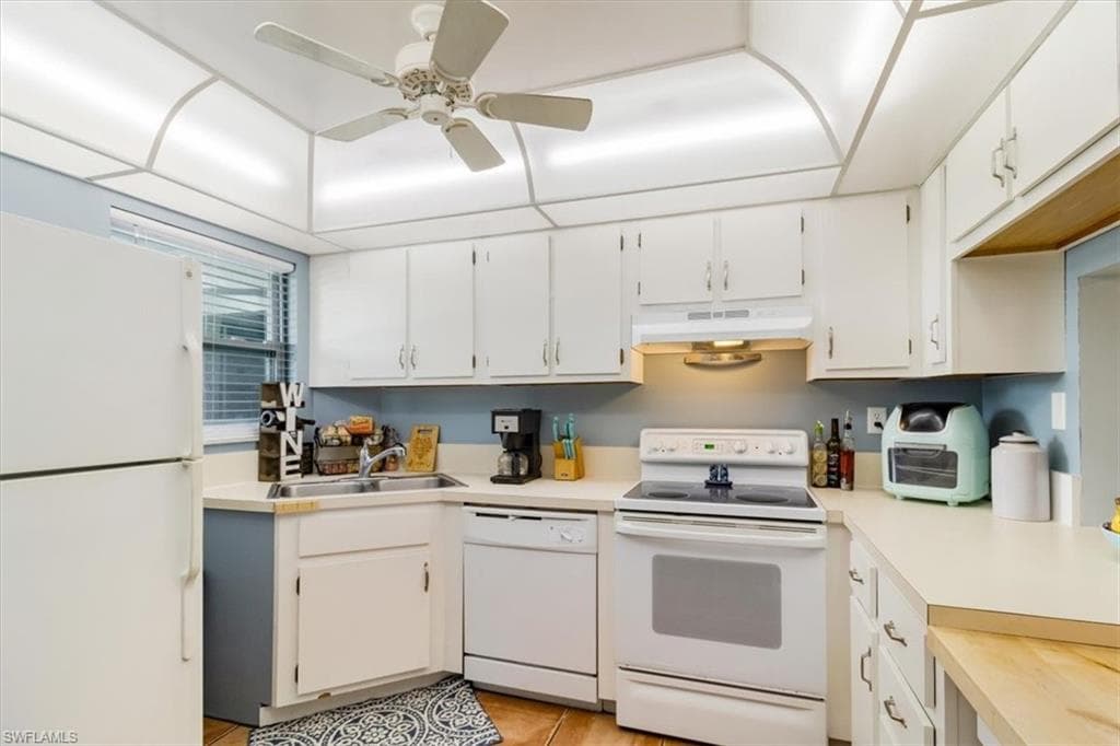 190 Pebble Beach Blvd 204, Naples, FL 34113-7