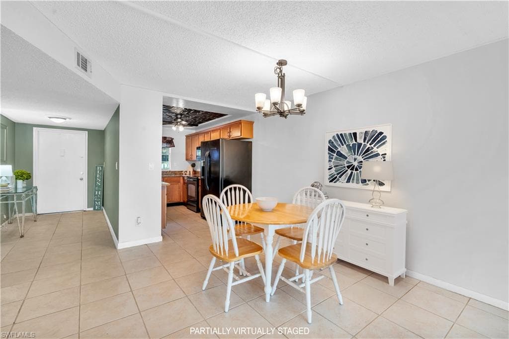 100 Valley Stream Dr 204, Naples, FL 34113-8