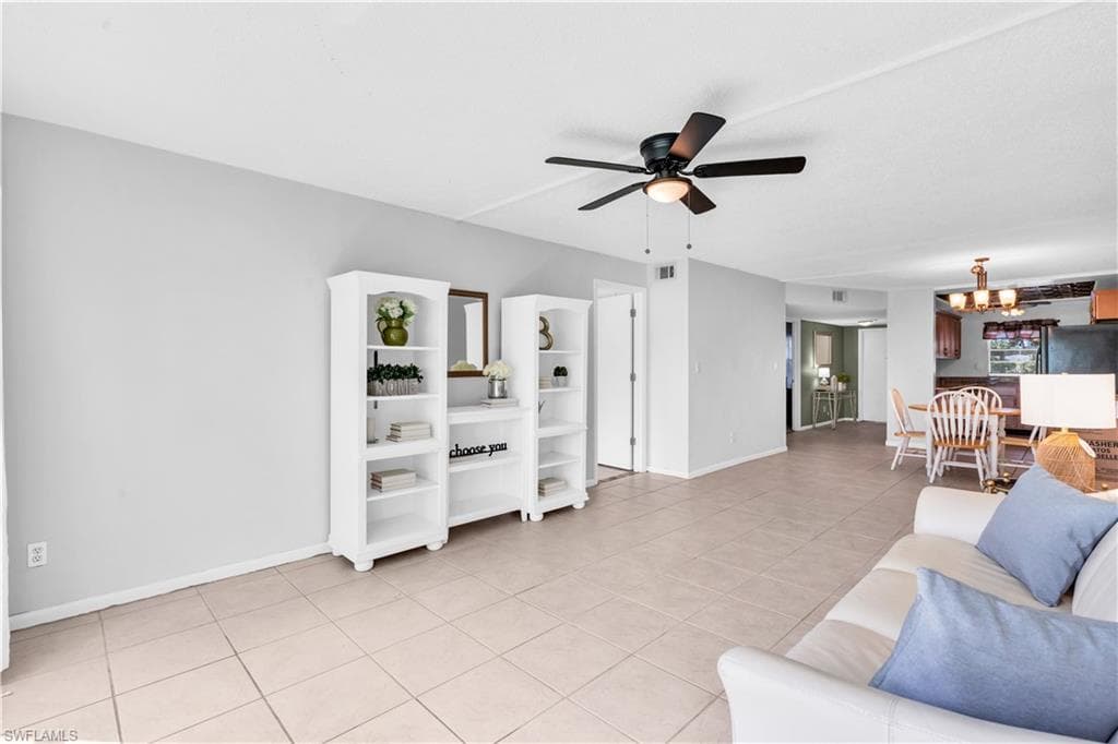 100 Valley Stream Dr 204, Naples, FL 34113-12