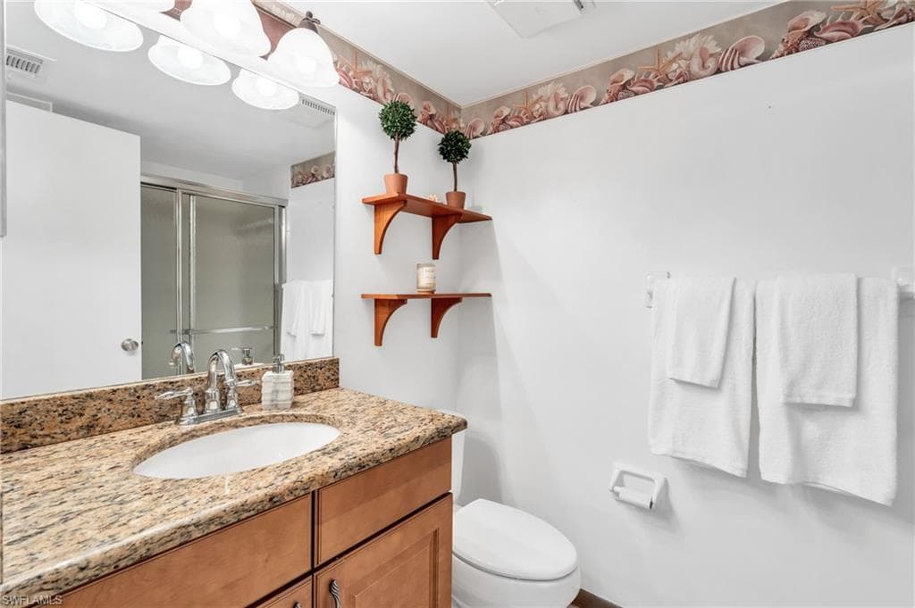 100 Valley Stream Dr 204, Naples, FL 34113-17