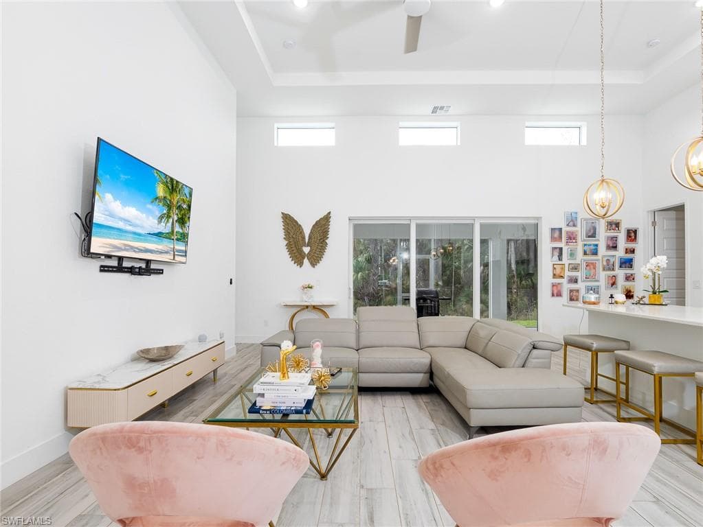 1766 Golden Gate Blvd W, Naples, FL 34120-5