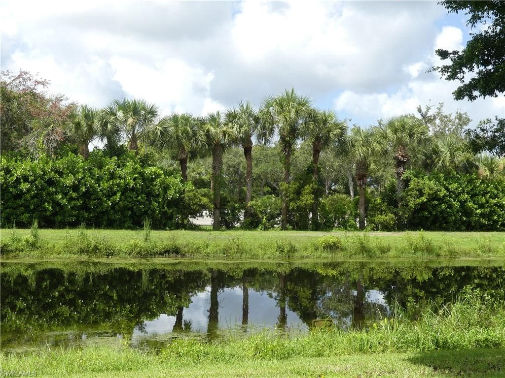 5435 Rattlesnake Hammock Rd E-304, Naples, FL 34113-19