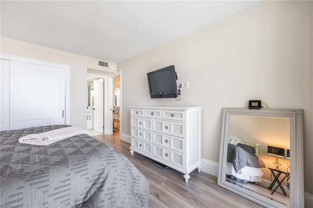 260 Seaview Ct 601, Marco Island, FL 34145-16