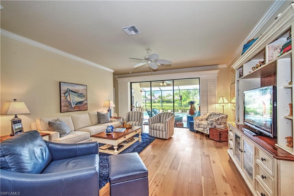 3994 Treasure Cove Cir, Naples, FL 34114-4