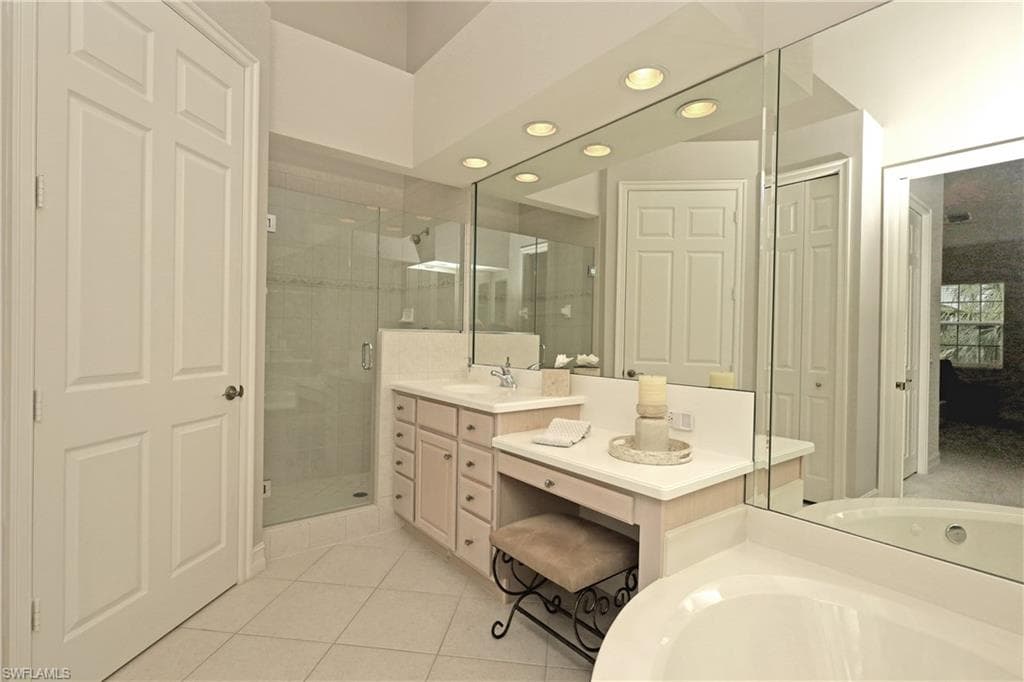 10221 Bellavista Cir 203, Miromar Lakes, FL 33913-13