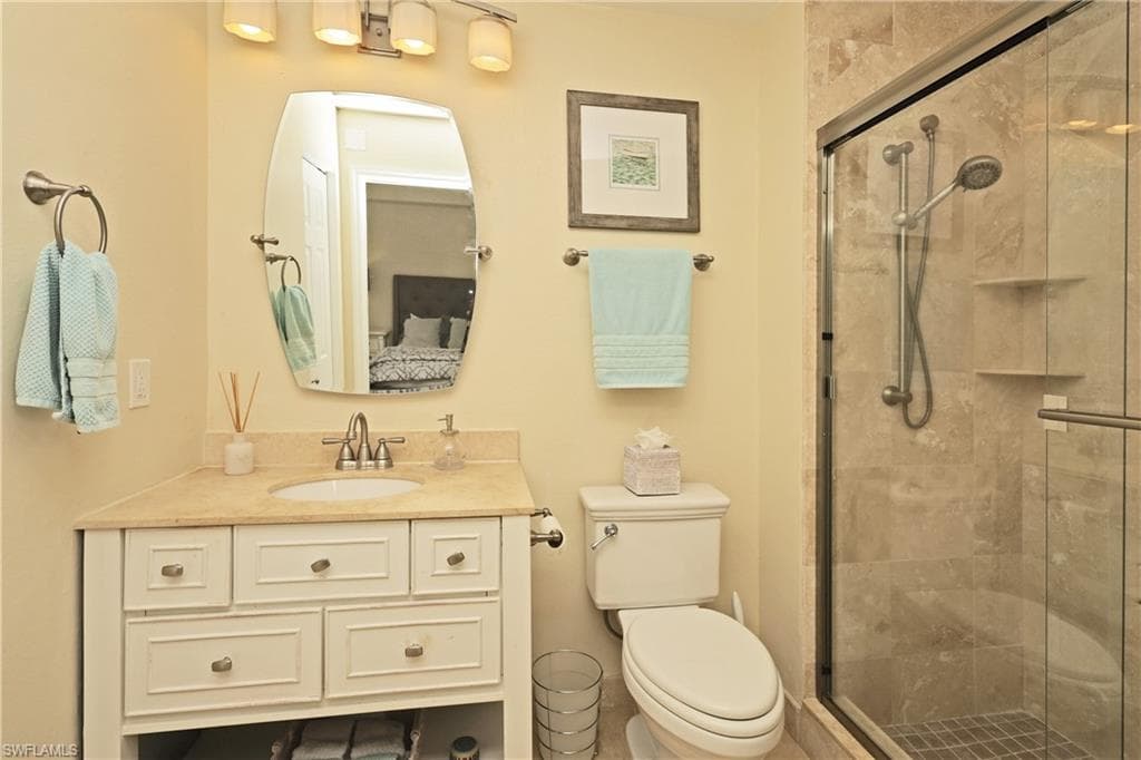 451 Bayfront Pl 5402, Naples, FL 34102-16