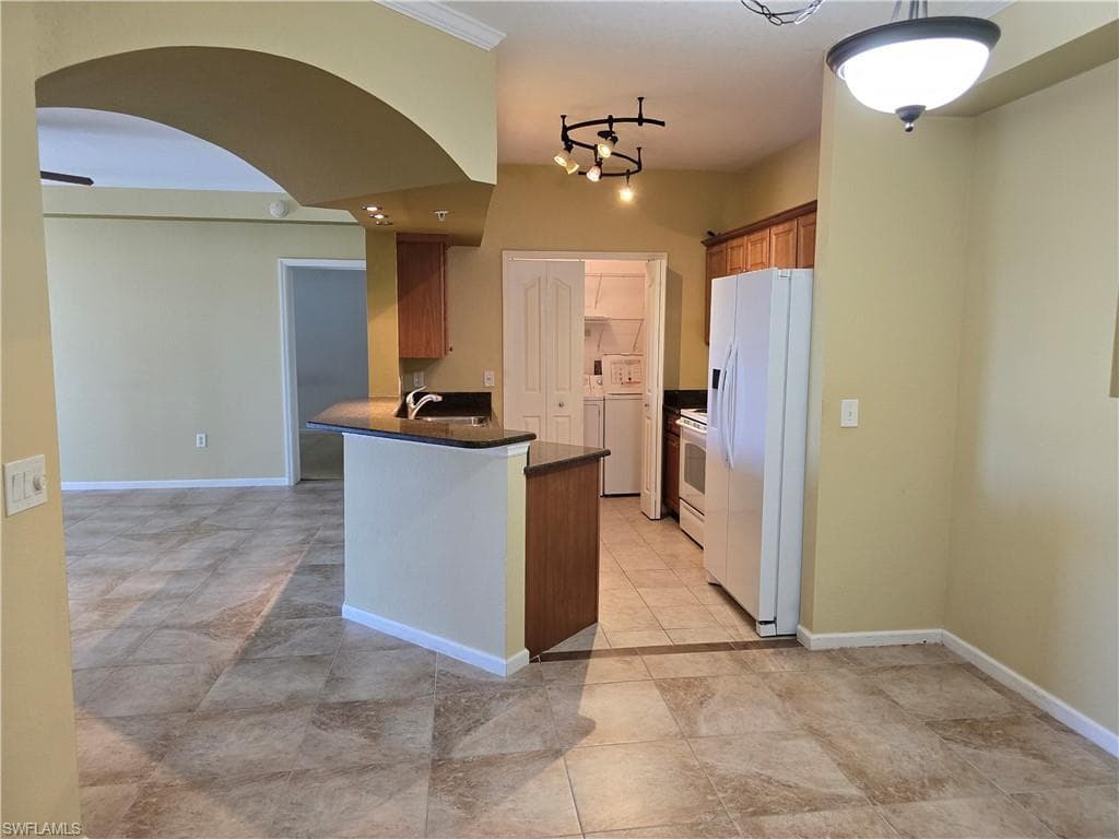 12940 Positano Cir 201, Naples, FL 34105-10