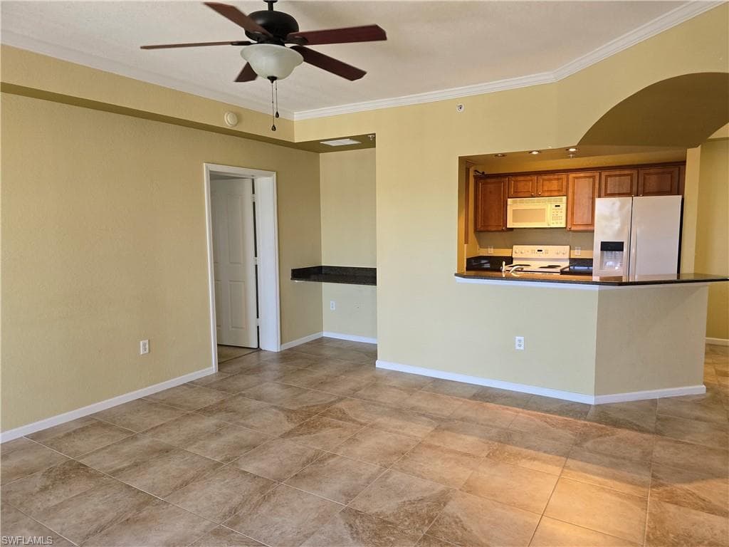 12940 Positano Cir 201, Naples, FL 34105-2