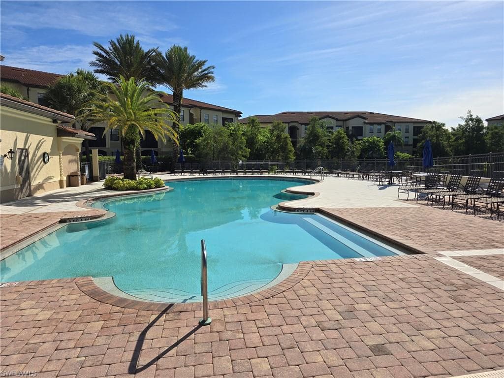12940 Positano Cir 201, Naples, FL 34105-40