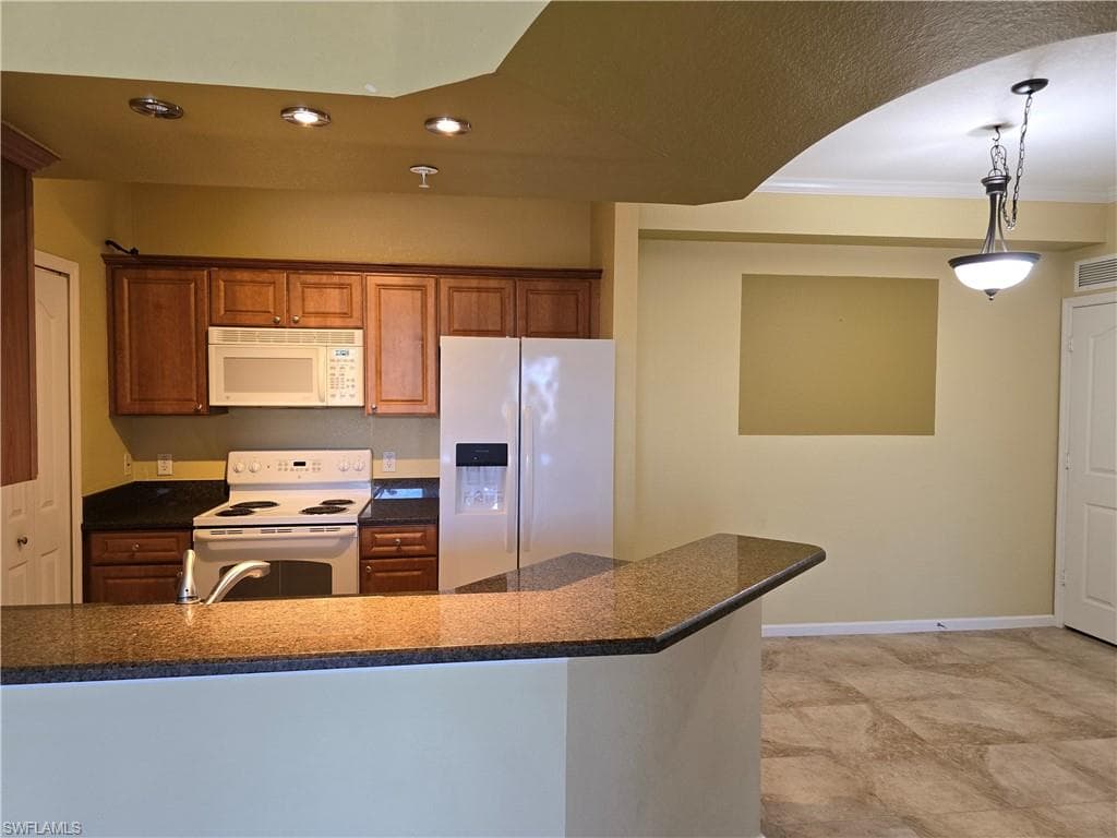 12940 Positano Cir 201, Naples, FL 34105-4