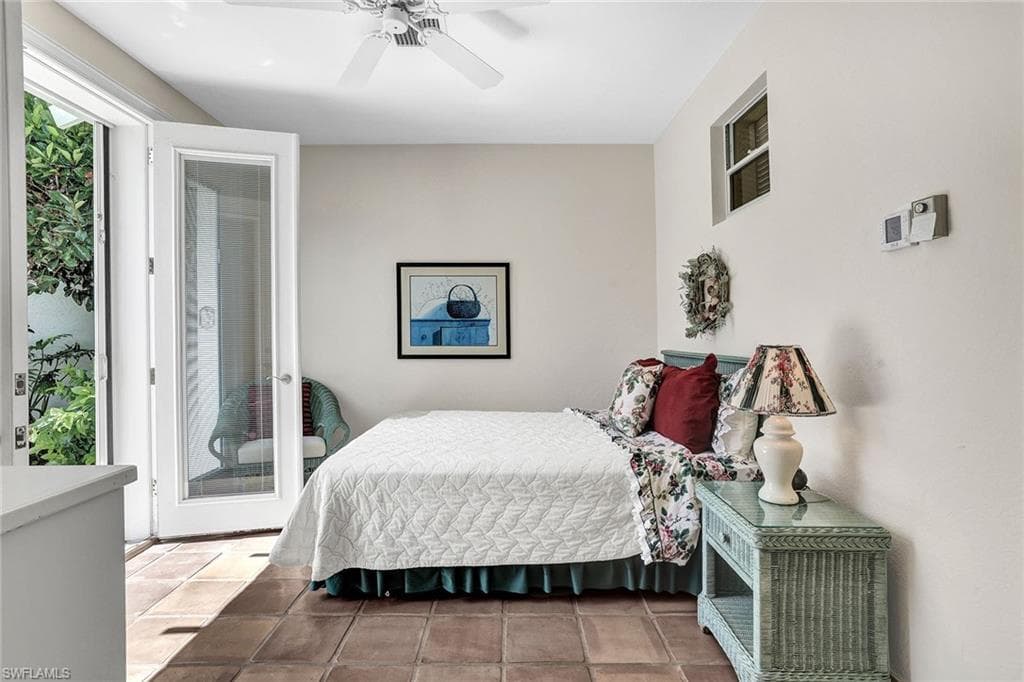 7964 Grand Bay Dr 8, Naples, FL 34108-20