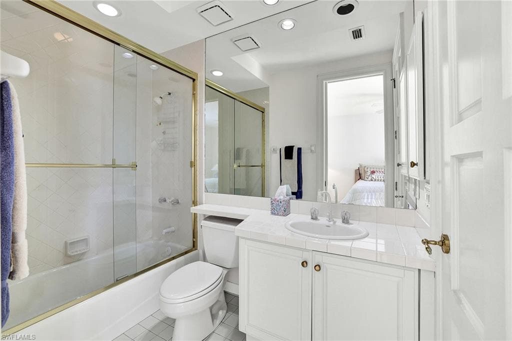 7964 Grand Bay Dr 8, Naples, FL 34108-24