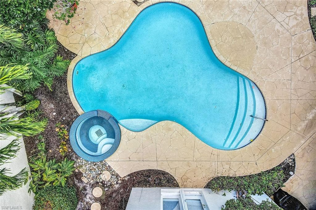 7964 Grand Bay Dr 8, Naples, FL 34108-38