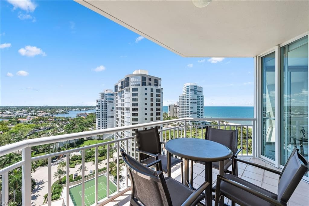 4255 Gulf Shore Blvd N 1403, Naples, FL 34103-16